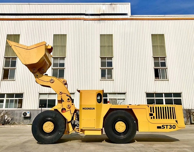 Подземная погрузочно-доставочная машина SCOOPTRAM ST30 